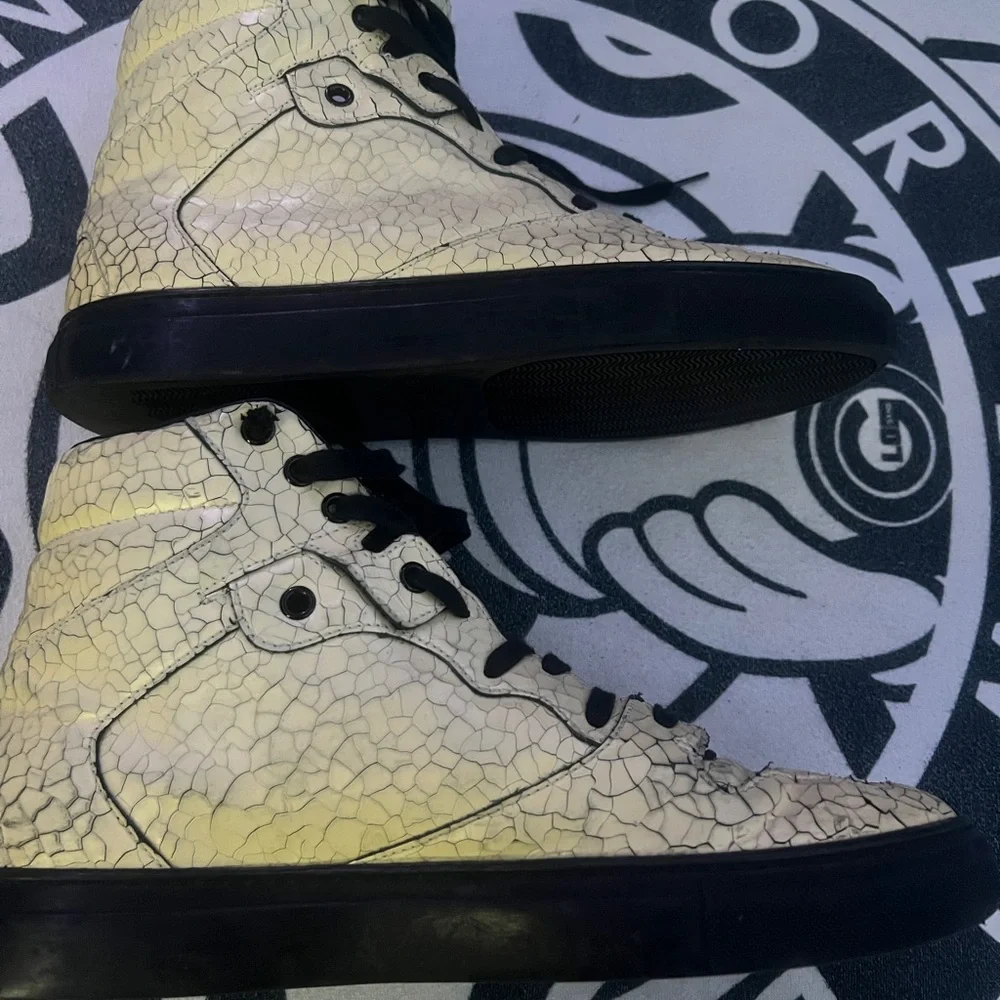 Balenciaga cracked leather hightops - Picture 5 of 8